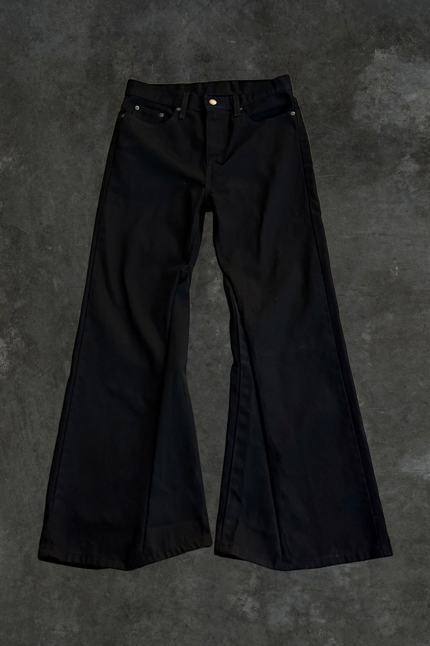 void flared denim