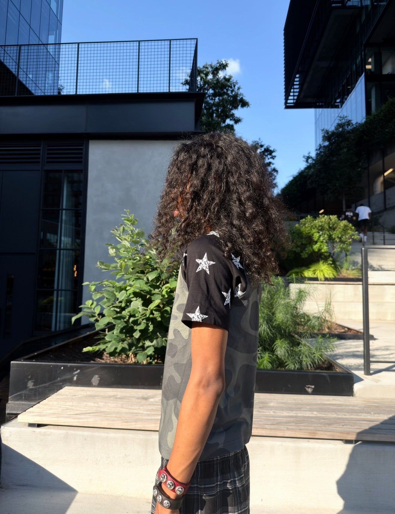 "raglan stars" tee (camo)
